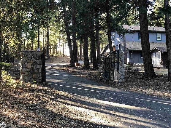 2nd image of 19245 Michigan Dr