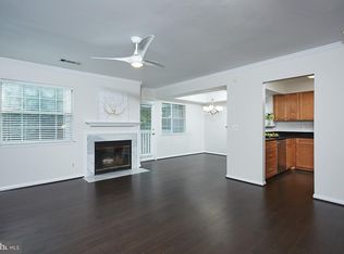 5700 Chapman Mill Dr APT 210, Rockville, MD 20852