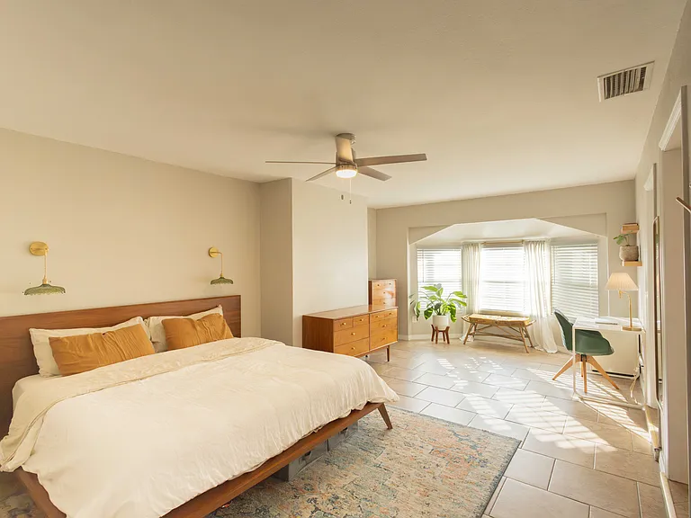 Master/3rd Bedroom