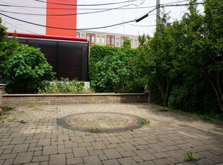 2216 47th St #1, Astoria, NY 11105