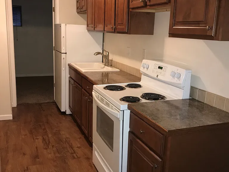 211 Ash St #7 — Photo 2