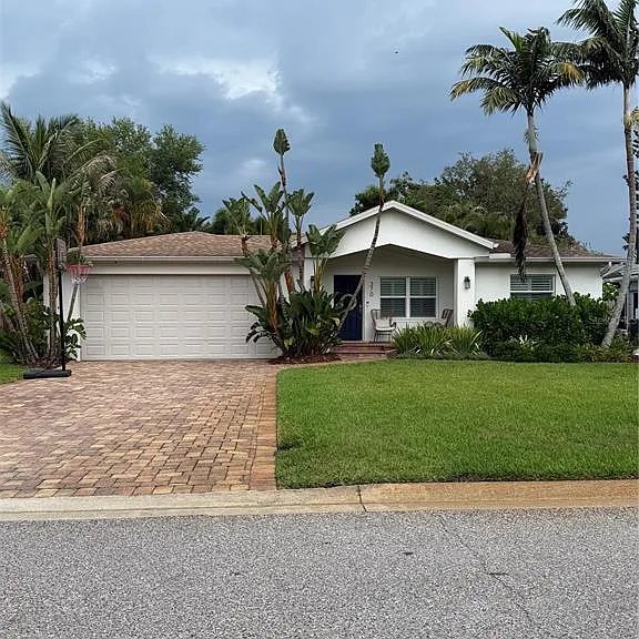 370 Foster Ln — Photo 2