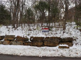 7637 Bell Rd, Shawnee, KS 66217