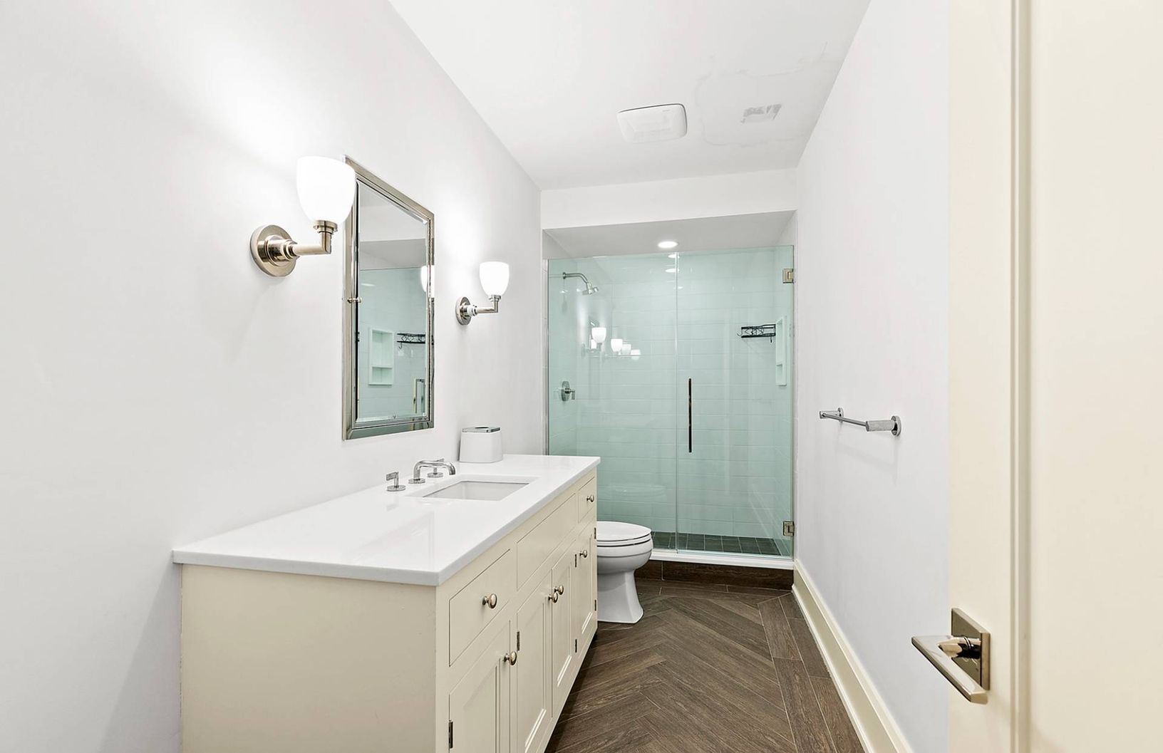  Lower Level Bath