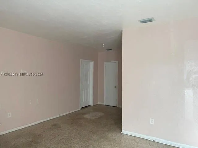 75 SW 72nd Ave — Photo 14