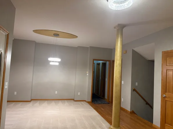 (undisclosed Address), Eagan, MN 55123