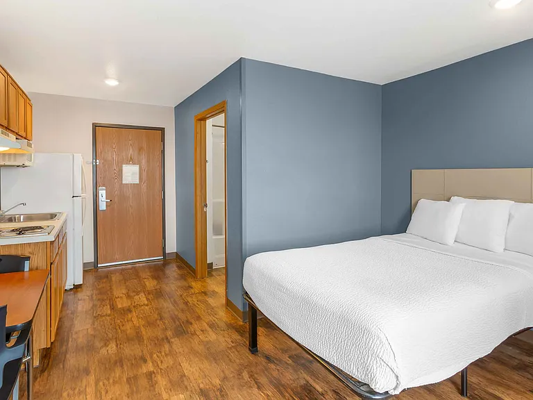 Studio Suite - 1 Full Bed