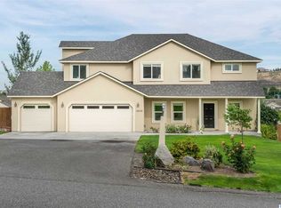 101132 Canyon View Dr, Kennewick, WA 99338