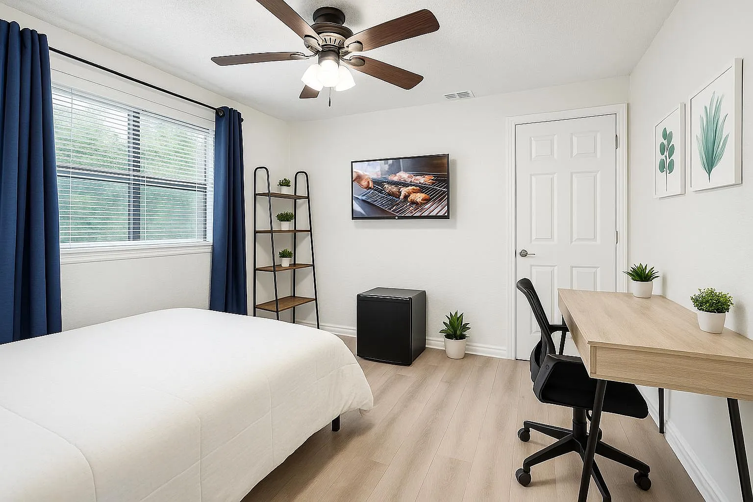 4 bed, 3.0 bath, 2122 sqft, $620 — Photo 1