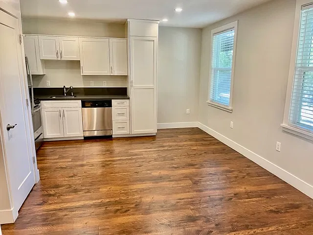 1 bed, 583 sqft, $1,695 — Photo 3