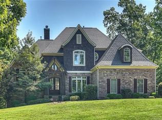 827 Cooks Cove Rdg, Lake Wylie, SC 29710