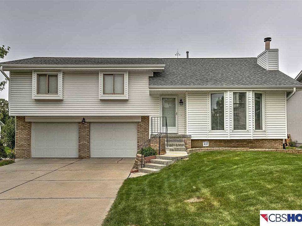 1st image of 15618 Seward Cir