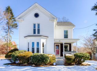 12 Pleasant St, Brookfield, MA 01506