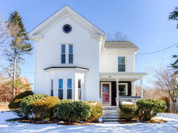 12 Pleasant St, Brookfield, MA 01506