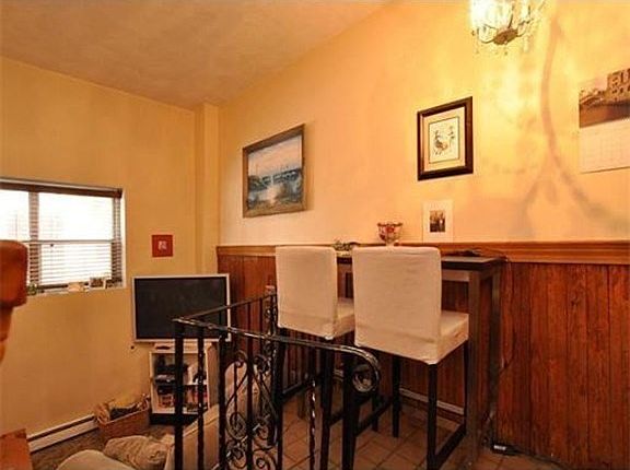 2nd image of 33 Charter St APT 1