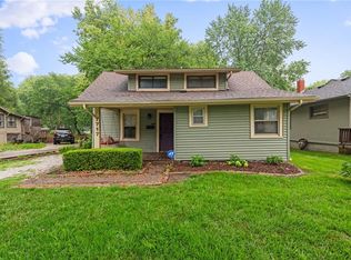 7717 Summit St, Kansas City, MO 64114