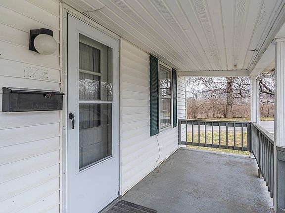 2nd image of 395 Bassett Ave