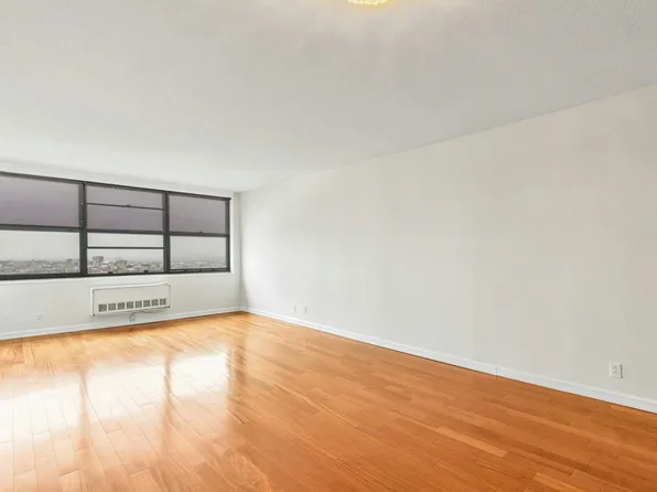 7004 Blvd East image 11 of 34