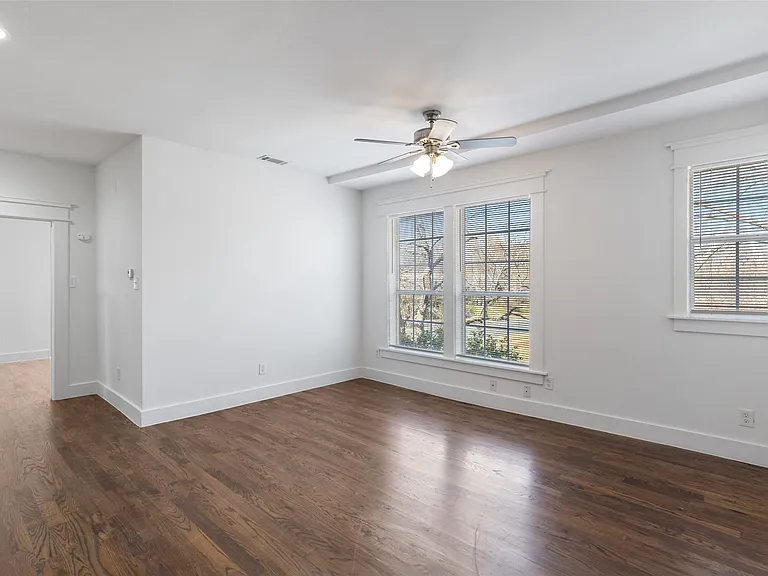 836 N Madison Ave #2 — Photo 5