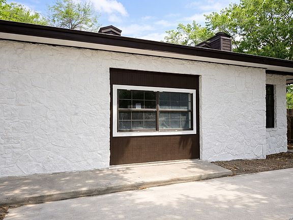 2nd image of 507 W 5TH ST
