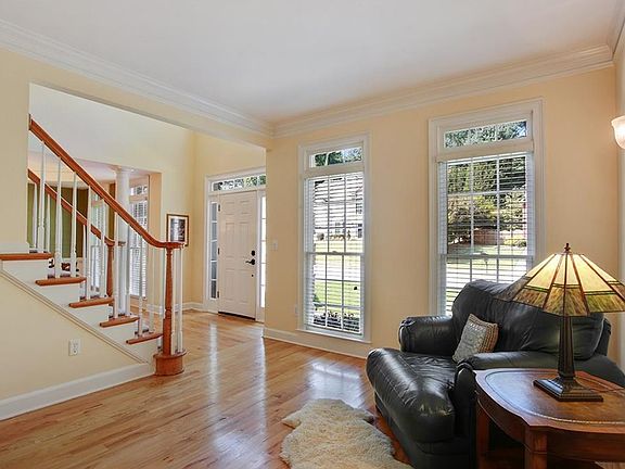 4th image of 1555 Hawkins Cove Trl