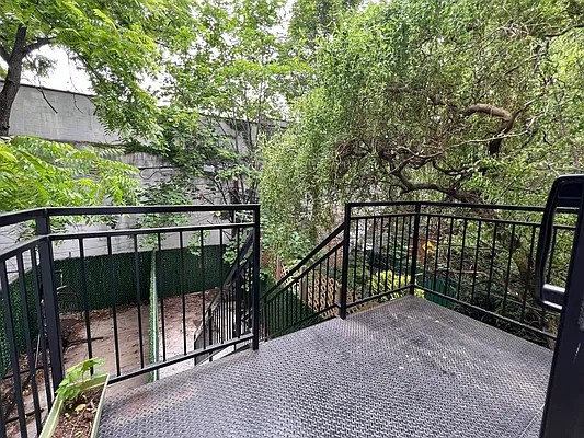 Rented by null | media 41