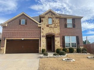 1011 Nail Ln, Euless, TX 76040