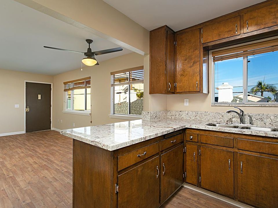 1st image of 845 Isthmus Ct APT B