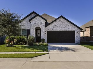 982 E Villas Ct, Lewisville, TX 75067