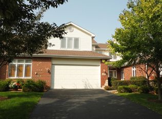 10758 Canterbury Dr, Mokena, IL 60448