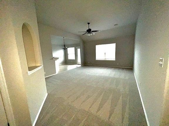 5th image of 104 E Granger St