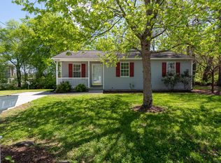 324 Landau Dr, Maryville, TN 37801