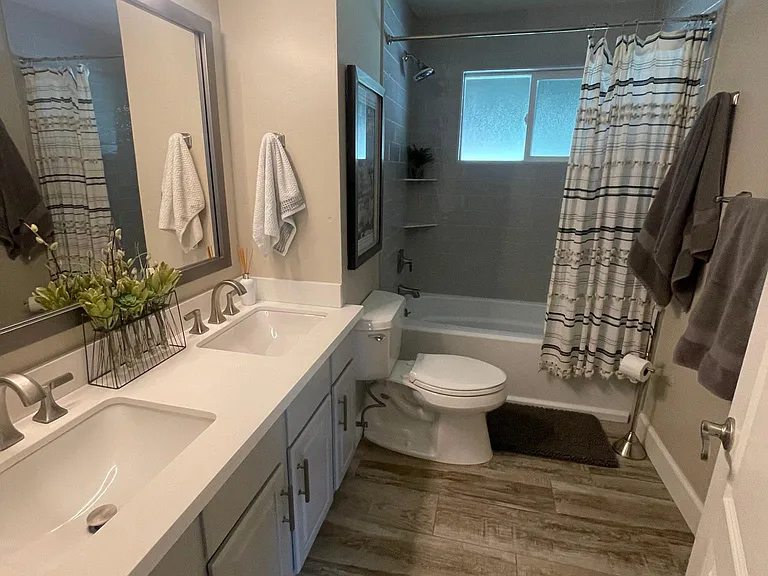 509 E Vista Del Cerro Dr — Photo 6