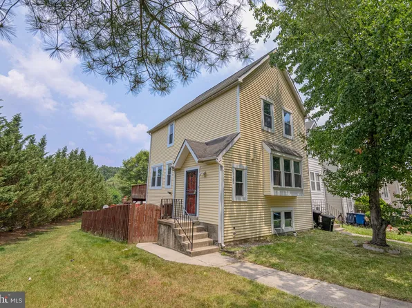3500 Cherry Hill Ct, Beltsville, MD 20705