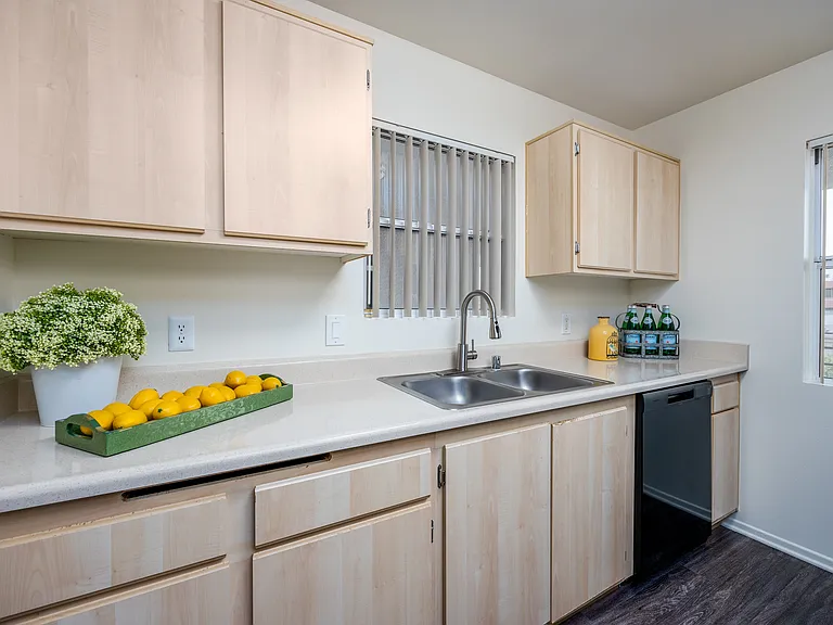 Parc Ridge Apartments — Photo 33
