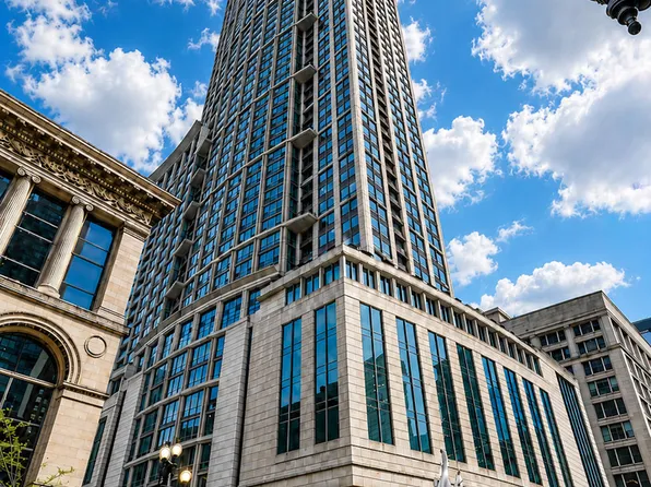 130 N Garland Ct APT 3102, Chicago, IL 60602