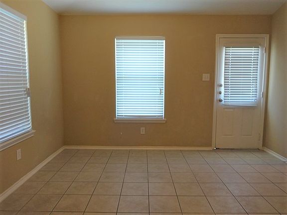 4th image of 6634 Stonecross Creek Ln