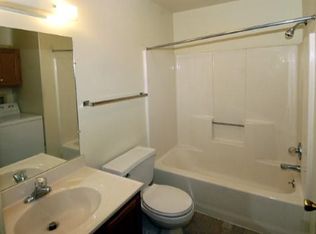 152 Tom Ave APT C, Ephrata, PA 17522
