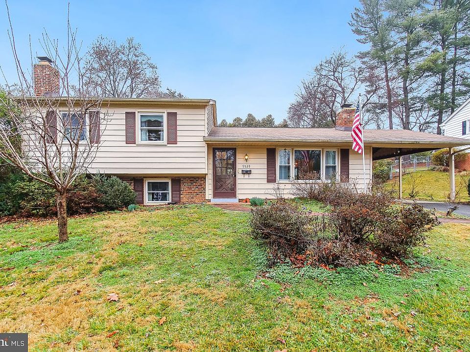 1st image of 9539 Old Creek Dr