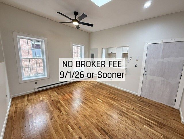1st image of 29 Salutation St APT 4