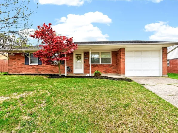 2812 Pinegrove Dr, Dayton, OH 45449
