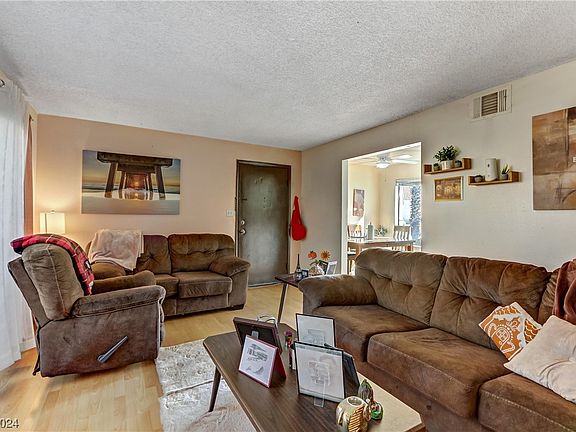 3rd image of 4370 Sanderling Cir Unit 55
