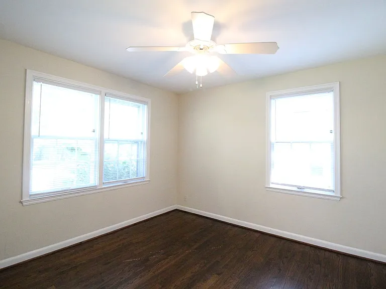 4420 S Parkway Dr — Photo 6