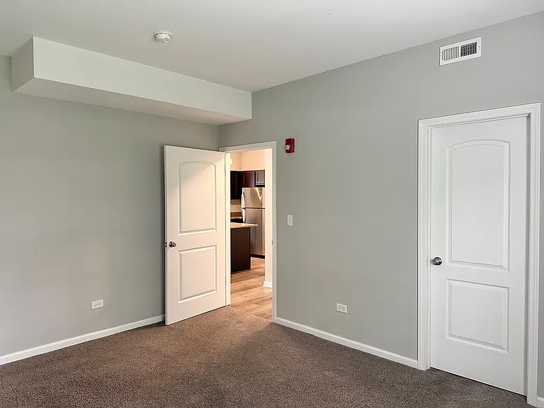 811 E Main St #1E — Photo 8