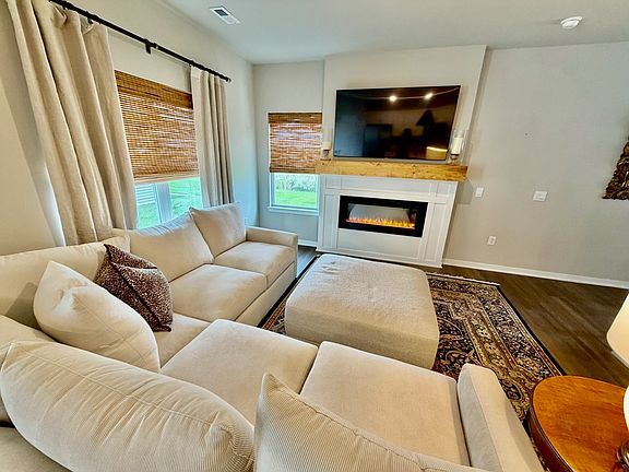3rd image of 2821 NW 33rd Ln
