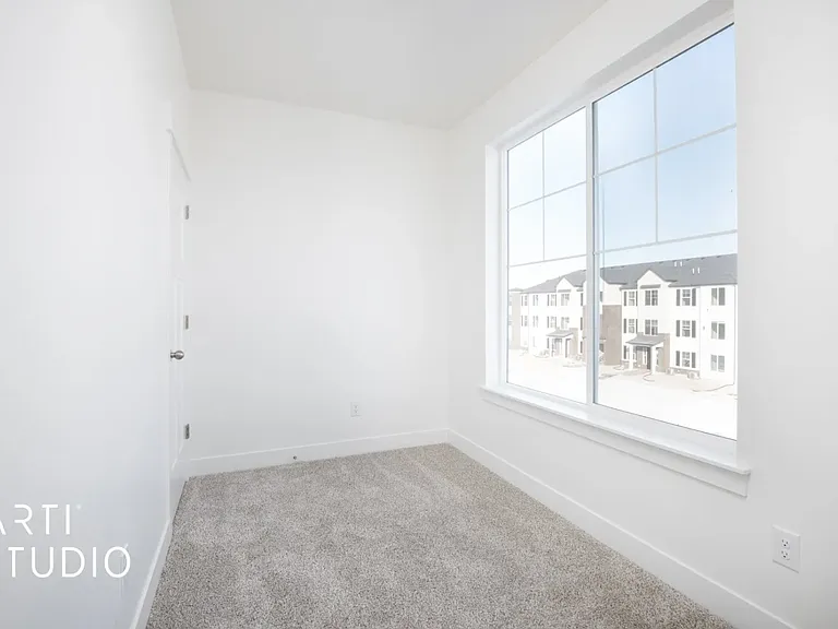 3722 W 1440 N #F302 — Photo 8