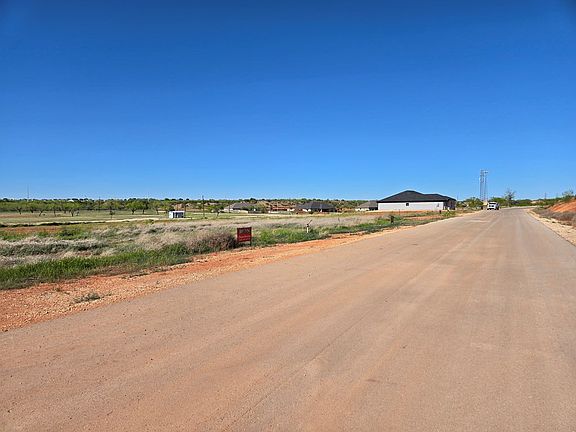4th image of 2285 Hillside Dr #6