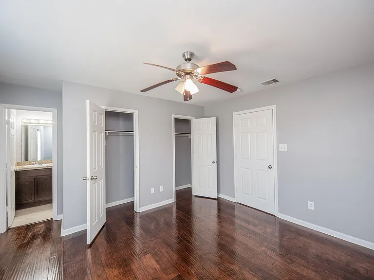 1631 Dove Run — Photo 18