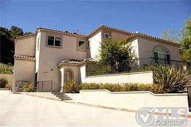 1st image of 3250 Foothill Dr APT 1