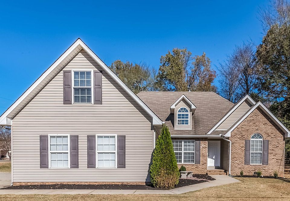 1st image of 220 Gatewood Dr